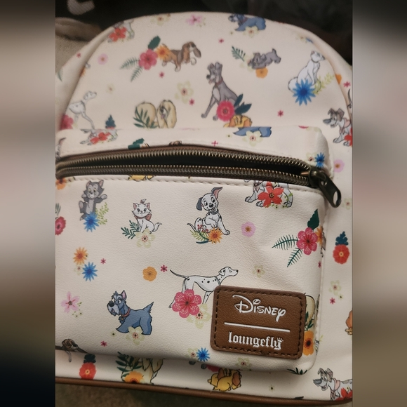 Loungefly Animals of disney backpack - Picture 2 of 7